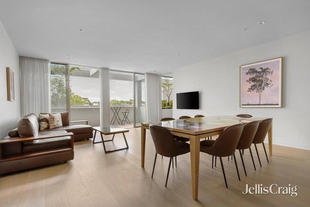 102/835 High Street, VIC 3143