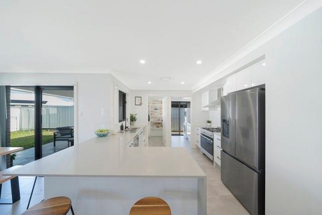 137 Scarborough Way, NSW 2443