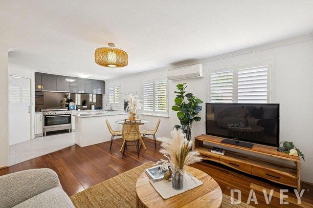 2/3 Fogerthorpe Crescent, WA 6051