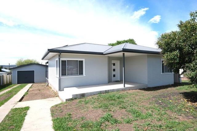 6 Lang Street, NSW 2360