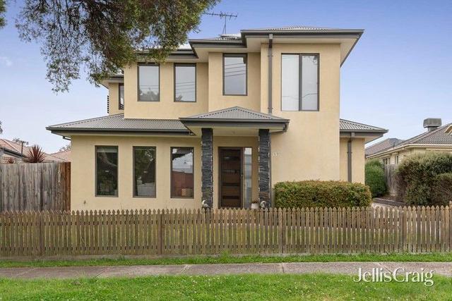 1/2 Burton Court, VIC 3153