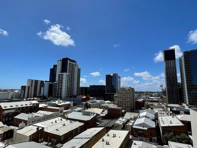 9J/811 Hay Street, WA 6000