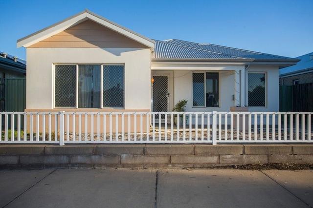 372 Banrock Drive, WA 6069