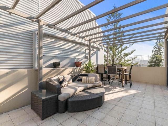 14/2-4 Pensioner Guard Road, WA 6159