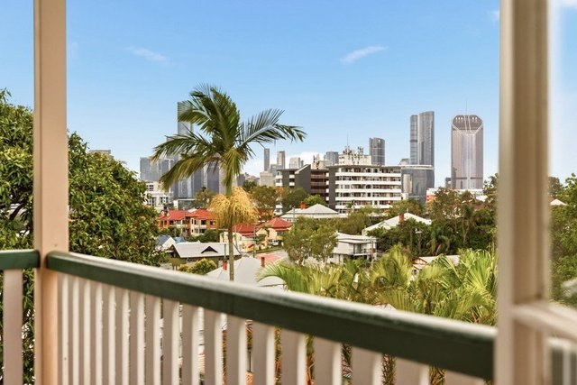 5/19 Whynot Street, QLD 4101