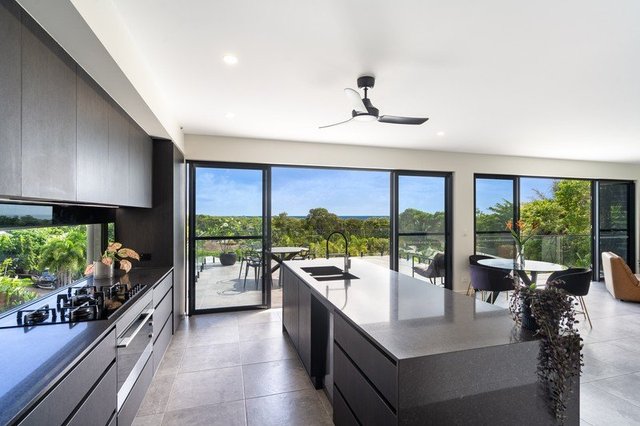 11 Seascape Close, QLD 4879