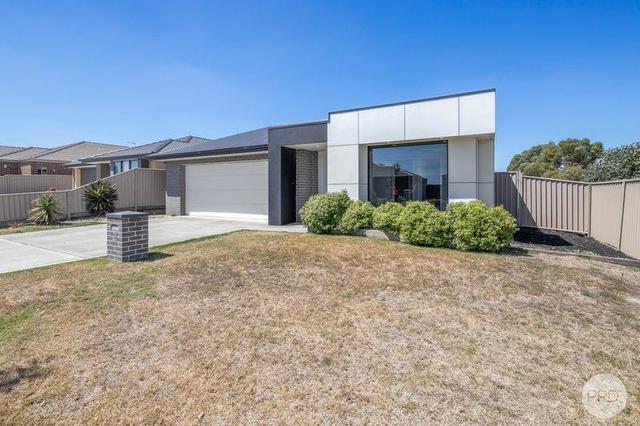 2 Anneke Way, VIC 3358