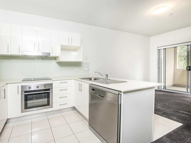 2/40 Young Street, VIC 3039