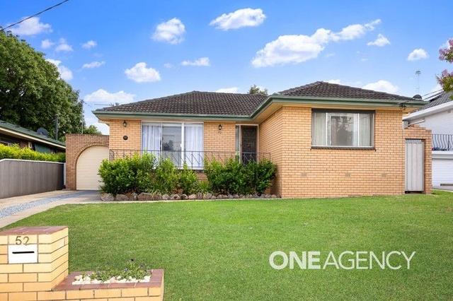 52 White Avenue, NSW 2650