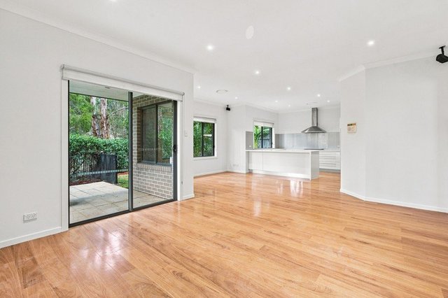 14 Fulmar Way, NSW 2749