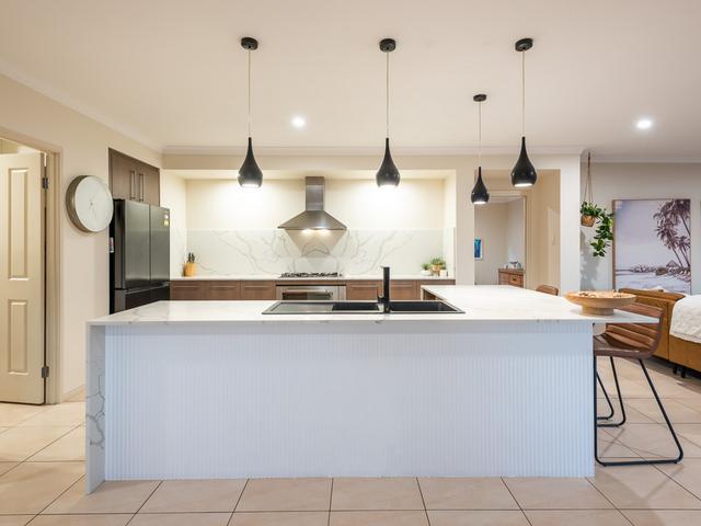 7 Minyon Court, QLD 4211
