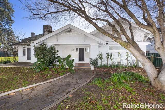 119 Gurwood Street, NSW 2650