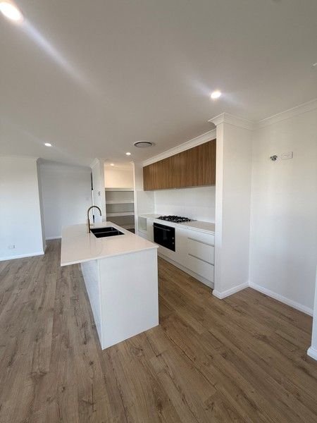 5 Barnbougle Street, NSW 2321