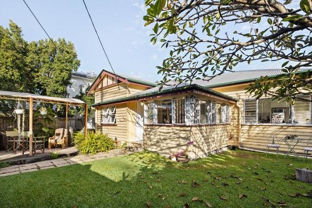 40 Barker Street, QLD 4169