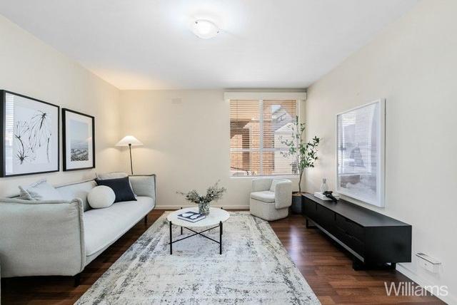 2/13 Dover Road, VIC 3016