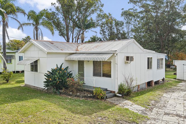 9 First Avenue, NSW 2540