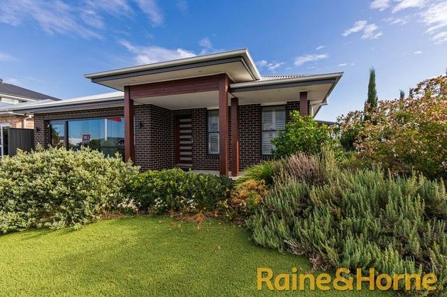 42 Azure Avenue, NSW 2830