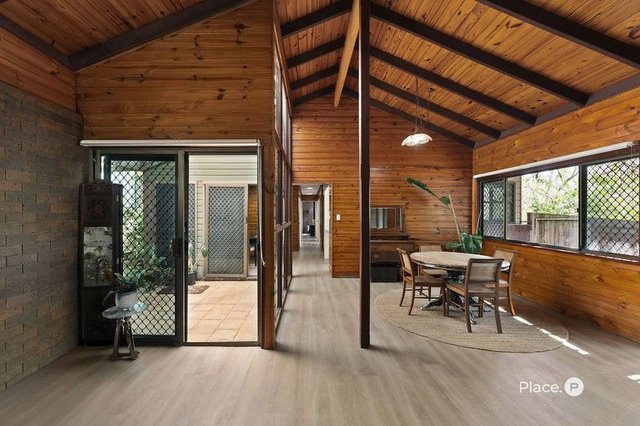 17 Warruga Street, QLD 4061