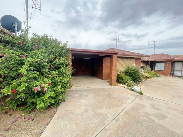 2/21 Shadforth Street, VIC 3579