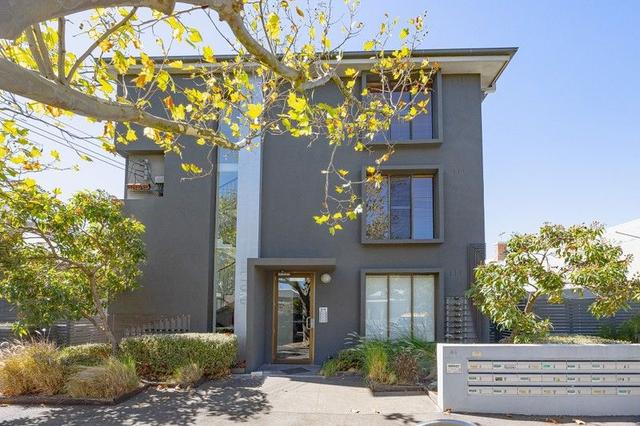16/44 Kneen Street, VIC 3068