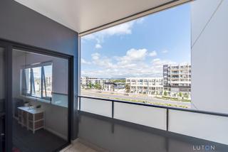 Balcony (2020-03-02)