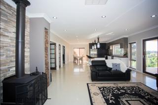 Family Room (2019-11-18)
