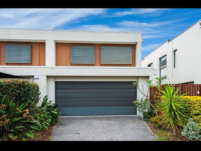 12 La Savina Drive, QLD 4216