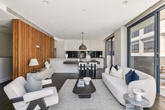 716/46-48 Riley Street, NSW 2011