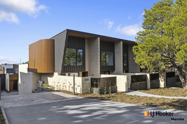 2/186 La Perouse Street, ACT 2603