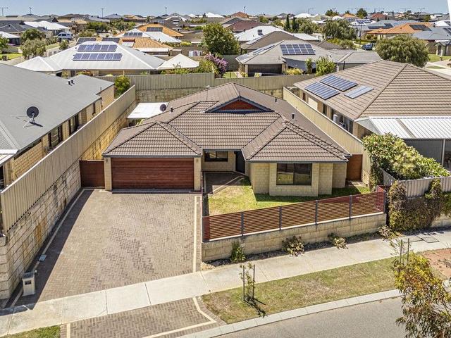 11 Feakle Bend, WA 6030