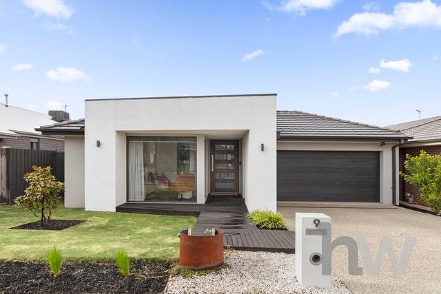 9 Iris Lp, VIC 3217