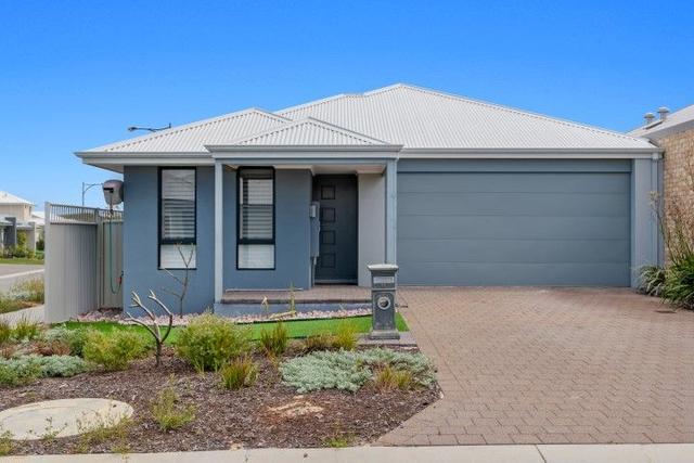 11 Scrubwren Circuit, WA 6038