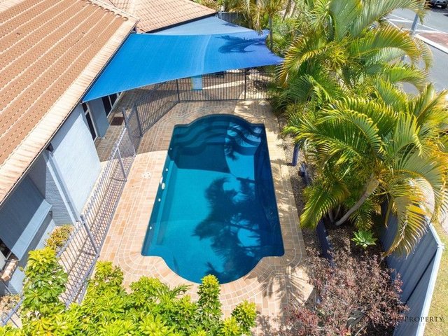 2 Pinedale Crescent, QLD 4115