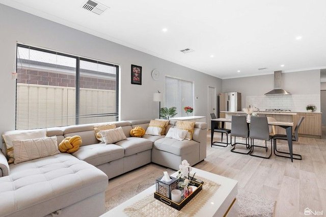 16 Xanthium Circle, WA 6112