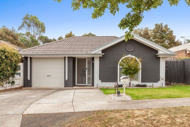 8 Alan Drive, VIC 3756