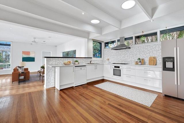 8 Cromer  Road, VIC 3193