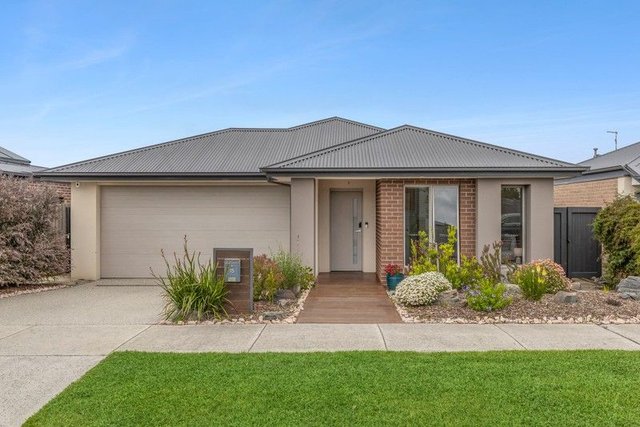 15 Witchetty Drive, VIC 3226
