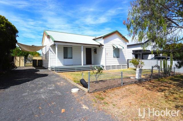 31 Greaves Street, NSW 2360