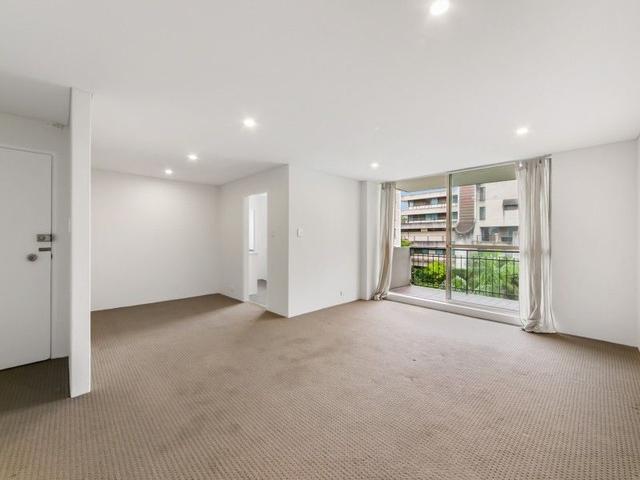 18/2 Forsyth Street, NSW 2037