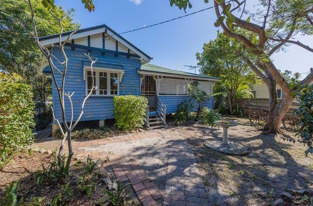 11 Sampson St, QLD 4508