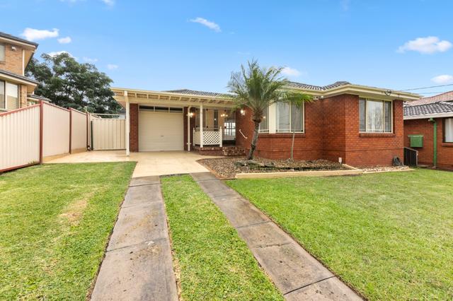 70 Ian St, NSW 2145