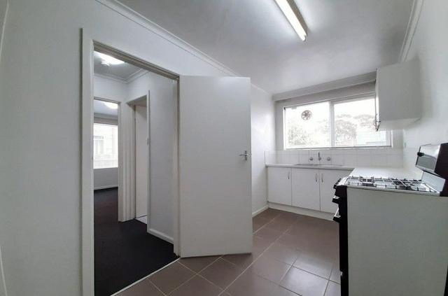 1/10 Kelvin Grove, VIC 3171