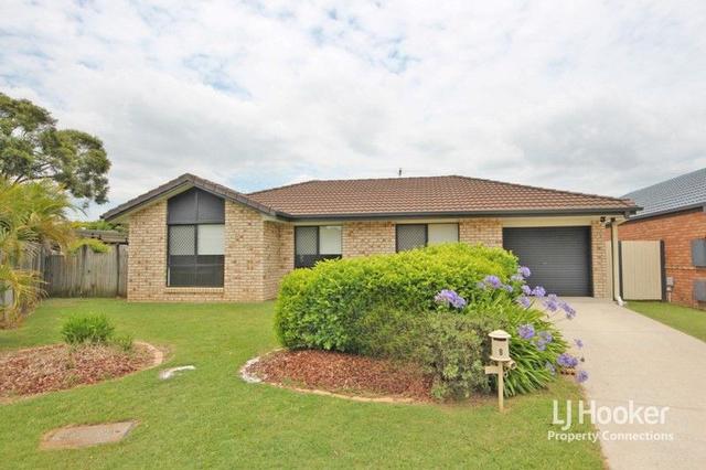 8 Deakin Close, QLD 4018