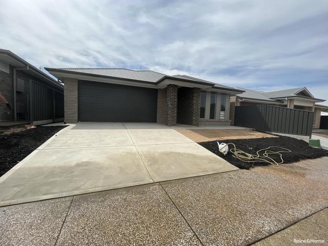 52 Highview Drive, SA 5112