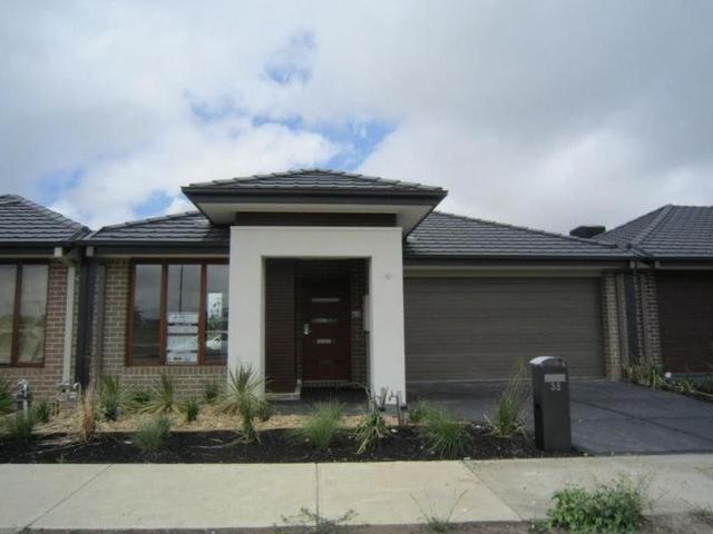 35 Wall Flower Close, VIC 3064