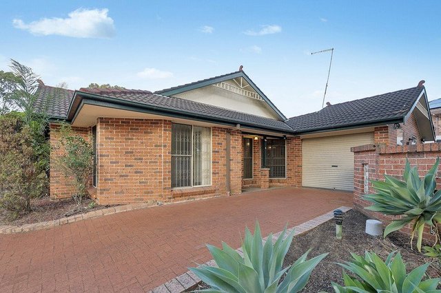 1/8 Humphries Road, NSW 2176