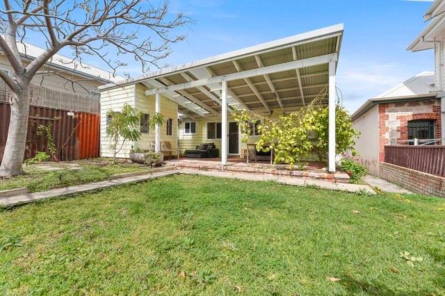 18 Gold Street, WA 6162