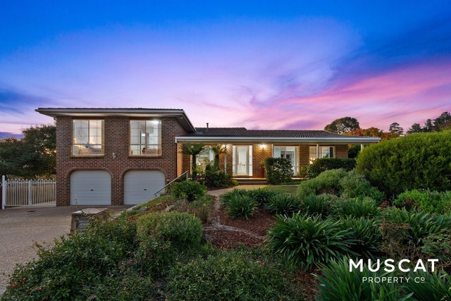 32 Buntine Crescent, ACT 2607