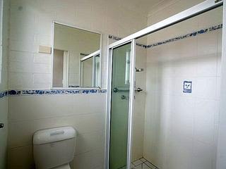 Bathroom (2012-10-02)