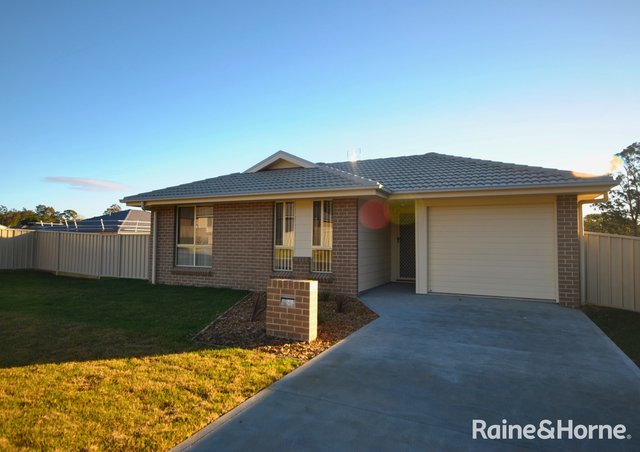 2 Candlebark Close, NSW 2541
